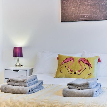 Apartamento Fantastic Central Line City-Pad! Londres Exterior foto